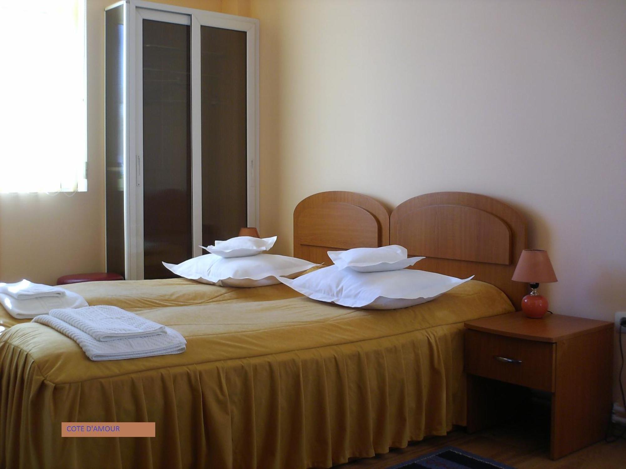 Pension Cote D'Amour โมเอเชอ เด จอส ภายนอก รูปภาพ